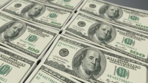 casa de câmbio online - Dólar opera em queda